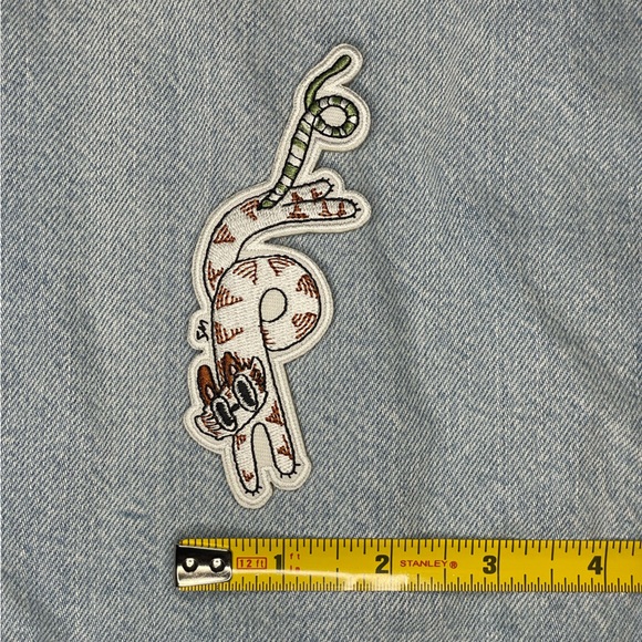 Iron on Patch - Cat with Butt String - Picture 3 of 4